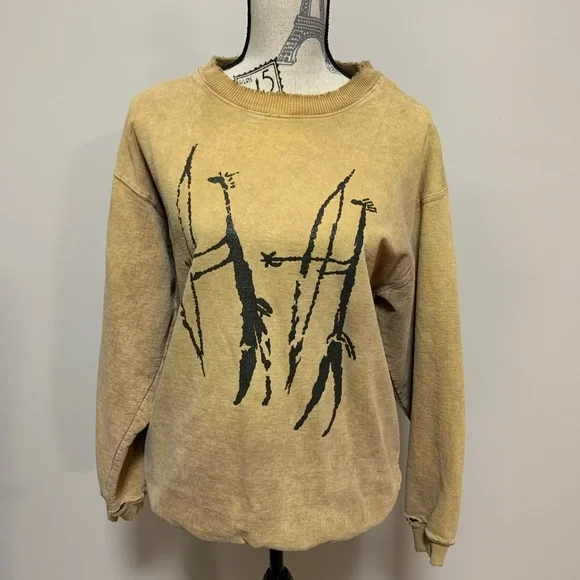 Sweater - Picture 1 of 1